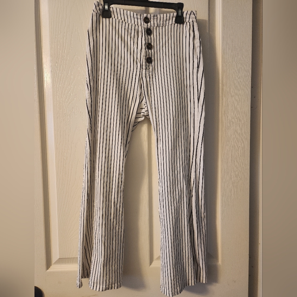 🖤🖤 Striped Black and White Pants